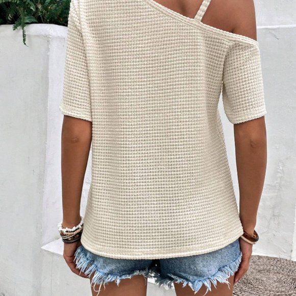 Cold Shoulder Chain Detail Asymmetrical Neck Waffle Knit Tee - Picture 2 of 3